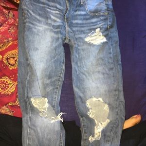 boyfriend light wash jeans distressed